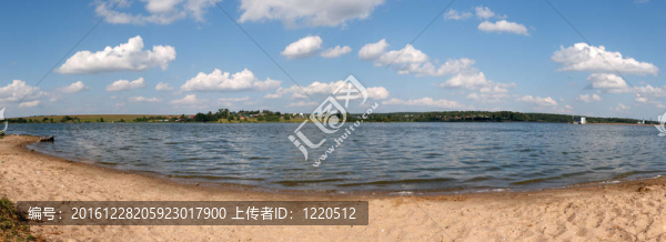 湖全景