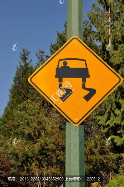 濕滑的道路標(biāo)志