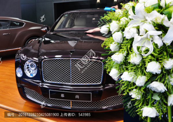 豪華汽車