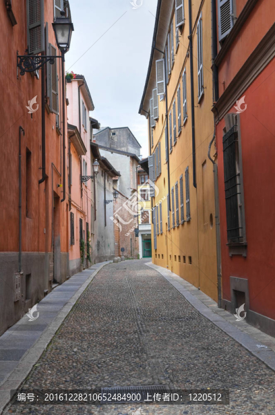 小巷。皮亞琴察。Emilia,Romagna。意大利.