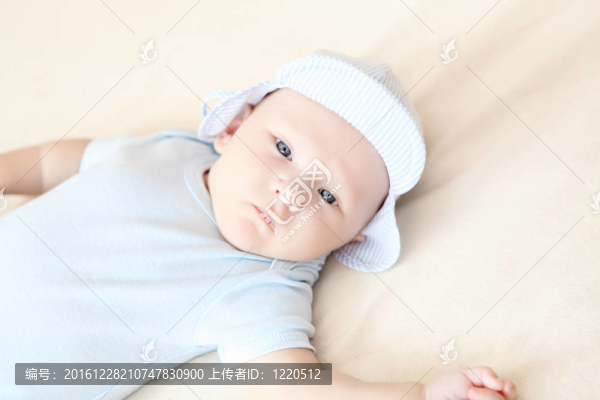 嬰兒肖像