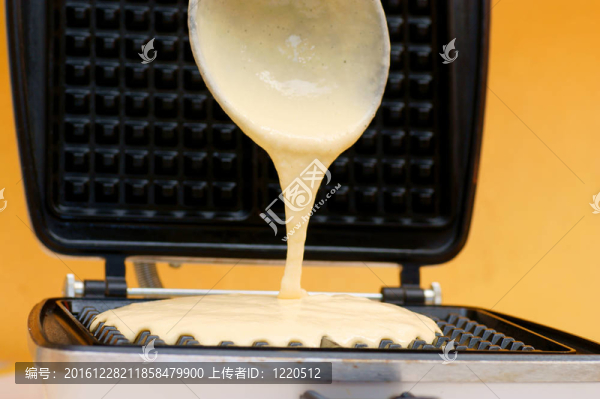 餅干糕點(diǎn)機(jī)在使用中的現(xiàn)代廚房