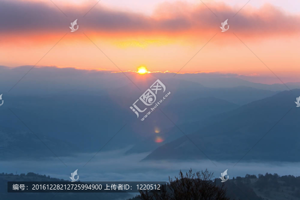 晨山山水