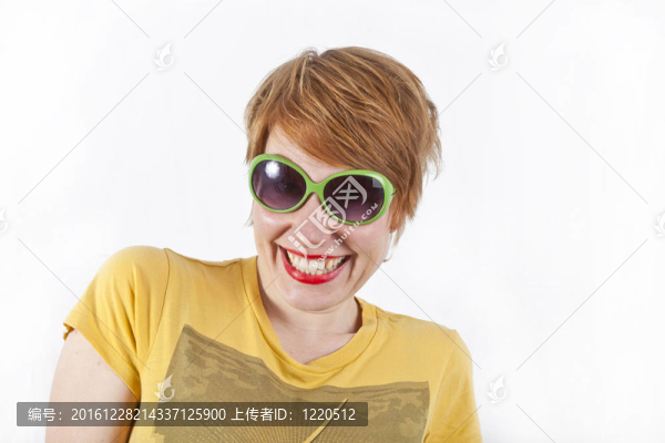 有紅頭發(fā)的漂亮女人
