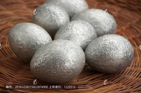 銀的復(fù)活節(jié)彩蛋