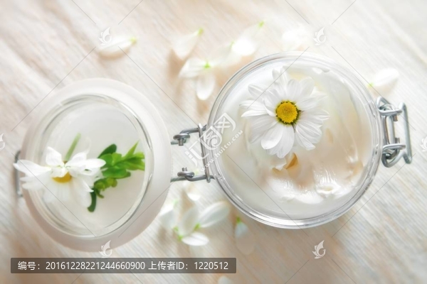 護(hù)膚霜和美容花