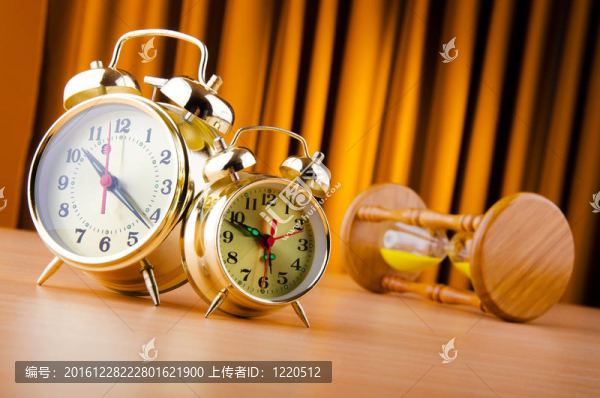 時(shí)間概念與鬧鐘和沙漏
