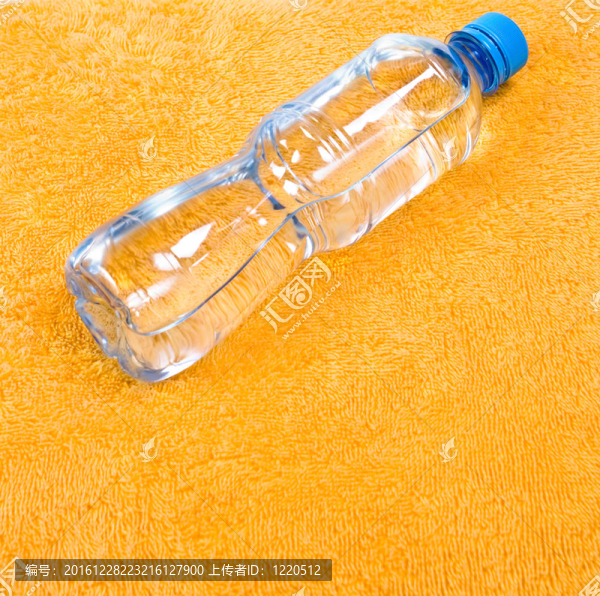 橙汁毛巾瓶裝水