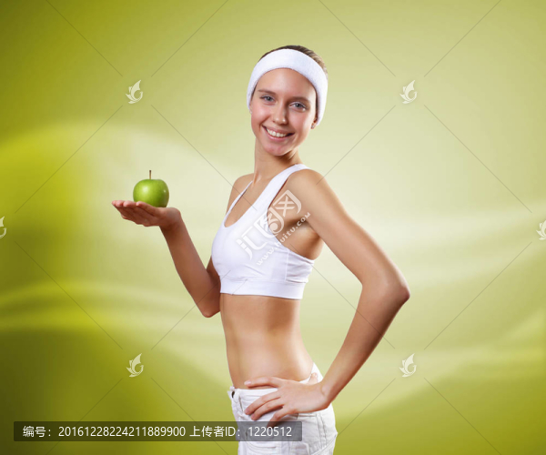 年輕健康女性做運(yùn)動(dòng)