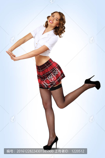 穿著復(fù)古風(fēng)格的女人