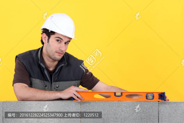 墻上有精神層面的建造者