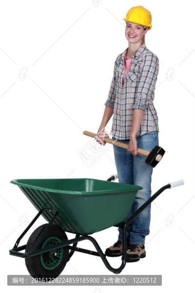 女店主把木槌在手推車