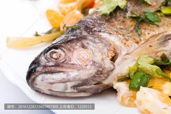 烤鱒魚
