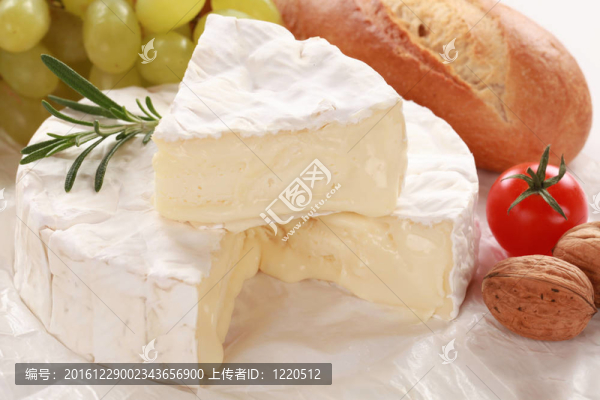 靜物與Camembert干酪