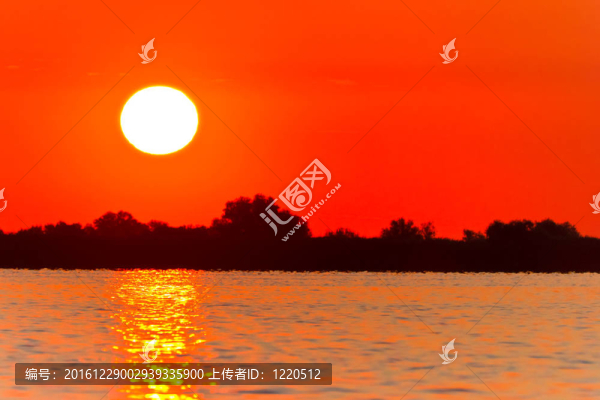 日出湖
