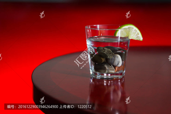 含酒精的飲料