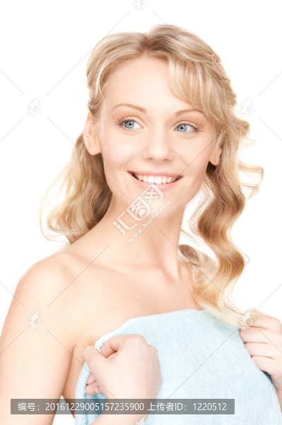 可愛(ài)的女人在毛巾