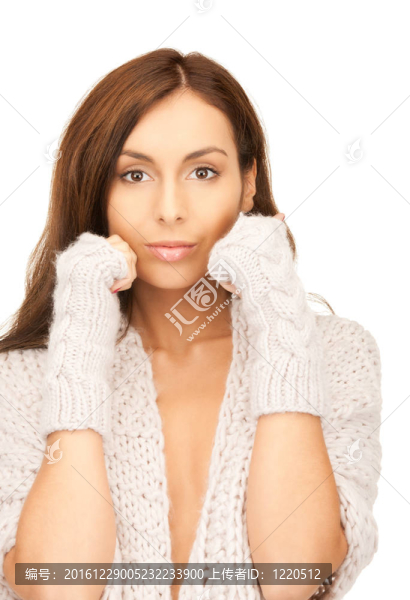 在手套的漂亮女人