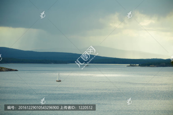 游艇