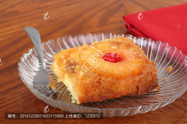 倒轉(zhuǎn)煎菠蘿蛋糕