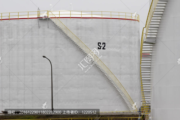 石油工業(yè)新8