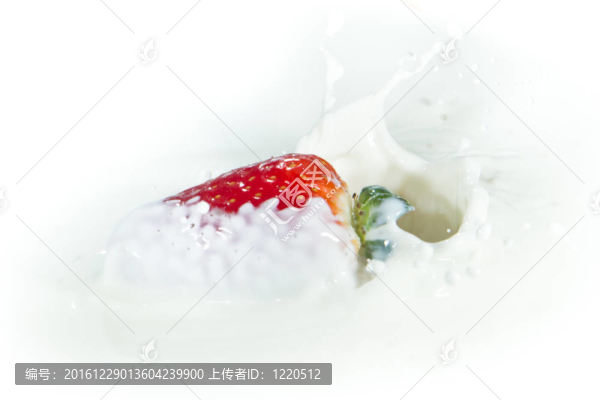 草莓濺奶