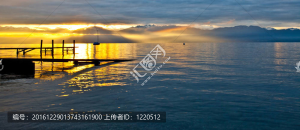 日出日內(nèi)瓦湖