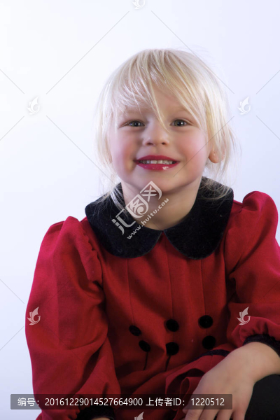 穿著裙子的漂亮女孩