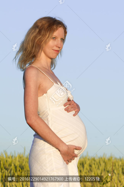 懷孕的女人