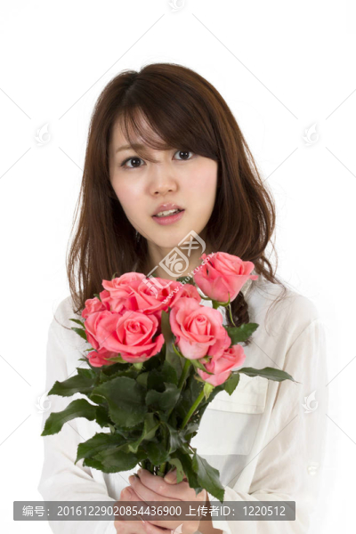 年輕美麗的女人