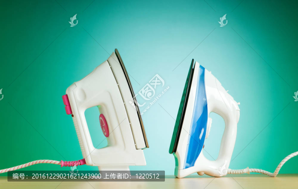 現(xiàn)代電熨斗對(duì)彩色背景