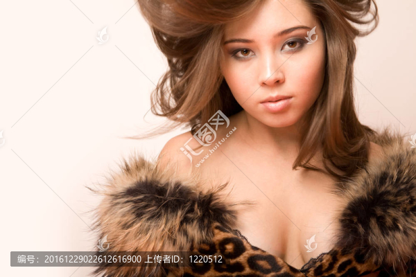迷人的女人