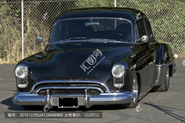 1949黑色跑車