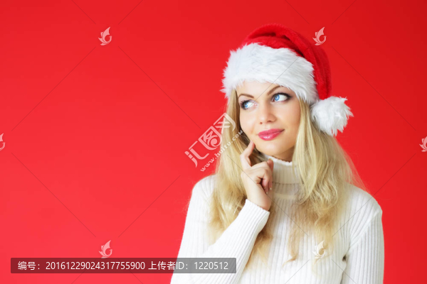 紅色背景的Santa女孩