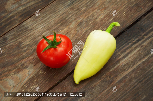 新鮮的西紅柿