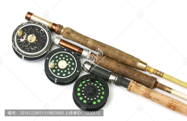 三歲的釣魚桿和卷軸