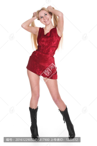 穿著紅色連衣裙的漂亮女孩