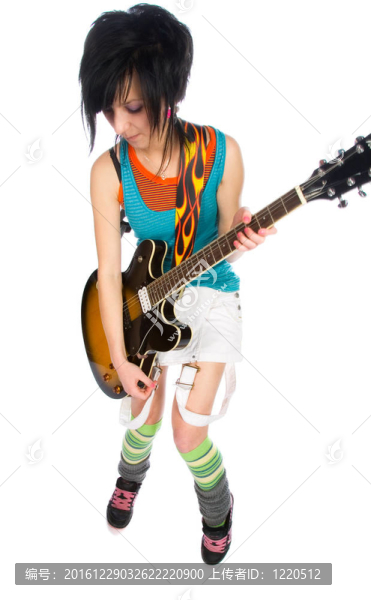 年輕女孩帶著吉他