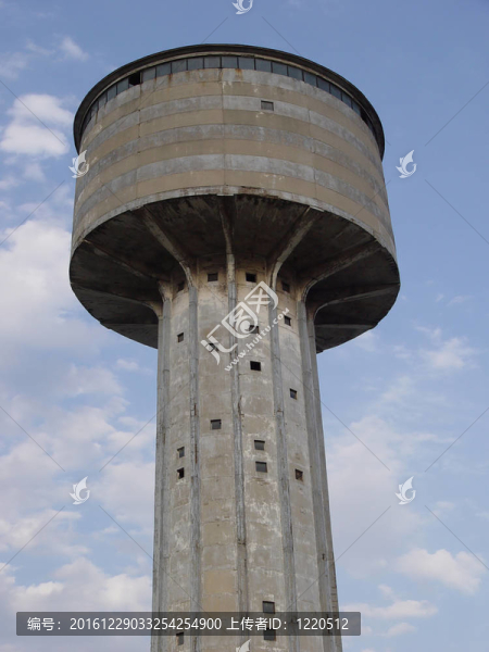 水塔