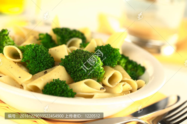 西蘭花通心粉