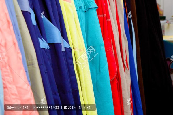 商店里的兒童服裝