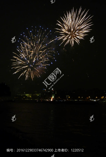 市長(zhǎng)的煙花