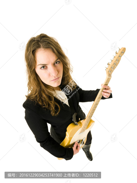 女人彈吉他