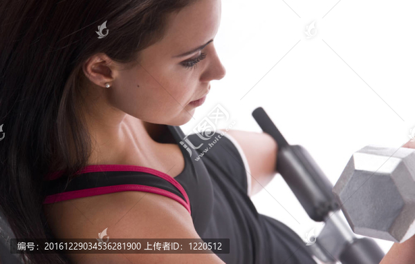 女士提