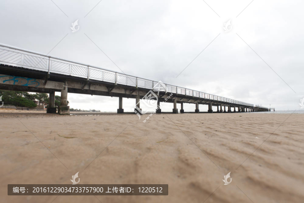 浮橋的視角