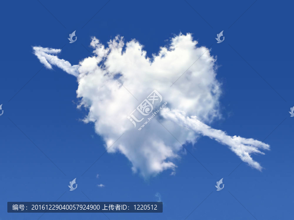 心上蓬松的云；在深藍(lán)色的天空。