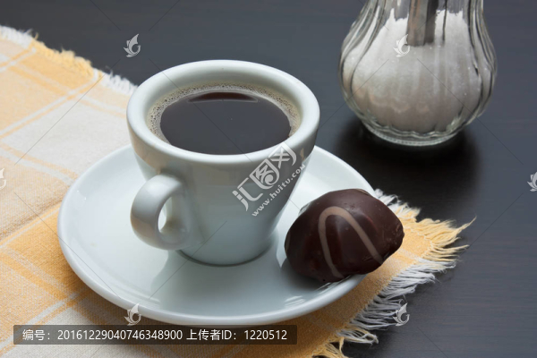一杯黑咖啡