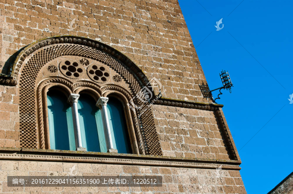 的隊(duì)長(zhǎng)宮殿的窗戶；Orvieto