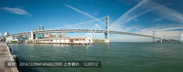 暫停奧克蘭灣跨海大橋在三藩芳草地島市中心