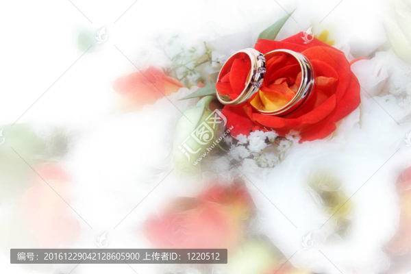 結(jié)婚戒指和鮮花